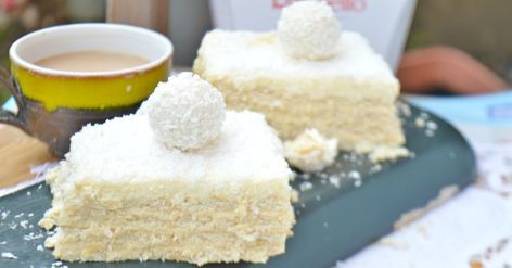 No Bake Raffaello Cake — Tasty Food for Busy Mums Easy Recipes Rafaelo Cake, Raffaello Cake Recipe, Raffaello Chocolate, Raffaello Cake, Cake No Bake, White Chocolate Coconut, Cake Recipes At Home, Coconut Desserts, Torte Cupcake