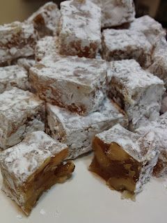 Secret Ingredient Is Love, Apple Candy, Candy Recipe, Candy Recipes Homemade, Candy Companies, Christmas Candy Recipes, Homemade Candies, Candy Desserts, I Apologize