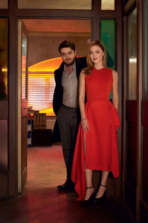 Tom Burke Cormoran Strike, Holiday Grainger, Tom Burke Actor, Cormoran Strike, Robert Galbraith, Bbc Musketeers, Holliday Grainger, Vogue Photo, Tom Burke