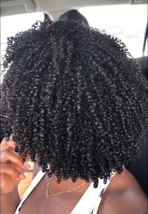 Black Hair Growth, Hair Growth Secrets, Hair Care Oil, Oval Face Hairstyles, Pelo Afro, Natural Curls Hairstyles, Curly Hair Inspiration, Natural Hair Inspiration, Natural Hair Tips