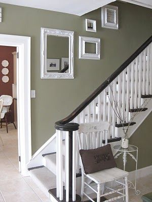 Mirrors an pictures and wall colour Hallway Paint Colours, Hallway Decorating Colours, Hall Colours, Staircase White, Wall Staircase, Stairs And Hallway Ideas, Stairway Ideas, Hallway Staircase, Hallway Paint Colors