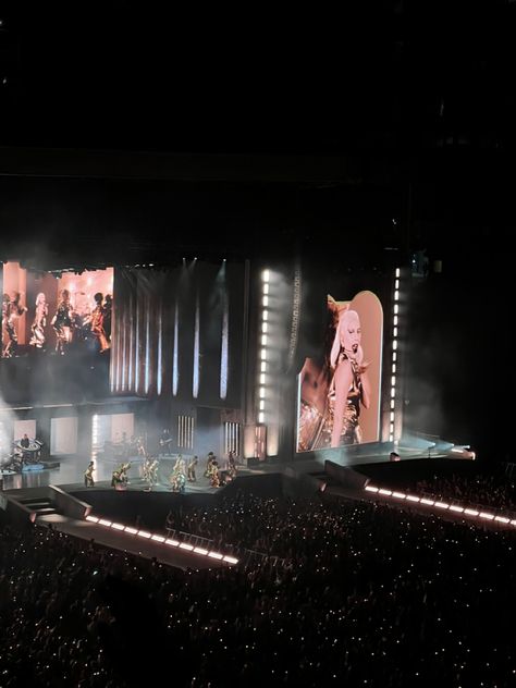 Concert Barricade Aesthetic, Performing Concert Aesthetic, Lady Gaga Tour, Concert Audience Aesthetic, Full Stadium Concert Aesthetic, Lady Gaga Concert, Future Concert, Lady Gaga Outfits, Small Tent