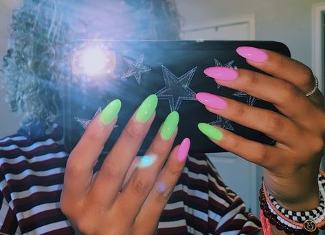 One Hand Green One Hand Pink Nails, Neon Pink And Neon Green Nails, Cosmo Wanda Nails, Cosmo And Wanda Nails, Neon Pink And Green Nails, Almond Green Nails, Green Pink Nails, Aka Nails, Pink Green Nails