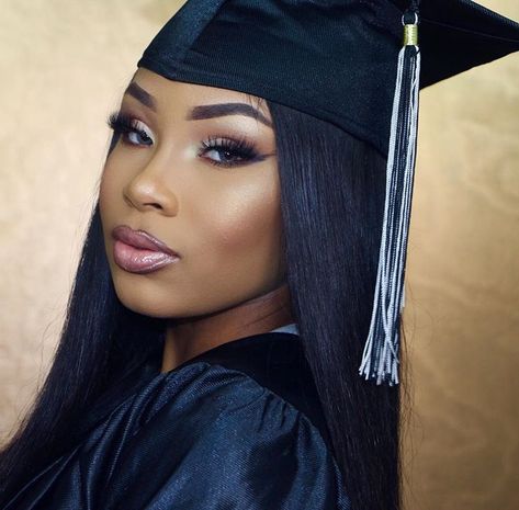 Get The Look: Aaliyah Jay Graduation Slay Graduation Hairstyles With Cap, Aaliyah Jay, Graduation Pic Ideas, Senior Picture Makeup, College Graduation Photoshoot, Graduation Look, Gang Members, Inverted Bob Hairstyles, Graduation Photography Poses