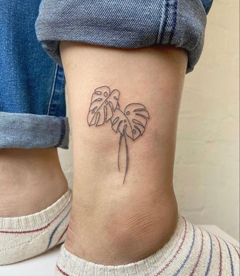 Montesera Plant Tattoo, Monstera Plant Tattoo, Matisse Tattoo, Monstera Tattoo, Second Tattoo, Leaves Embroidery, Back Of Arm Tattoo, Ear Tattoo Ideas, Palm Tattoos