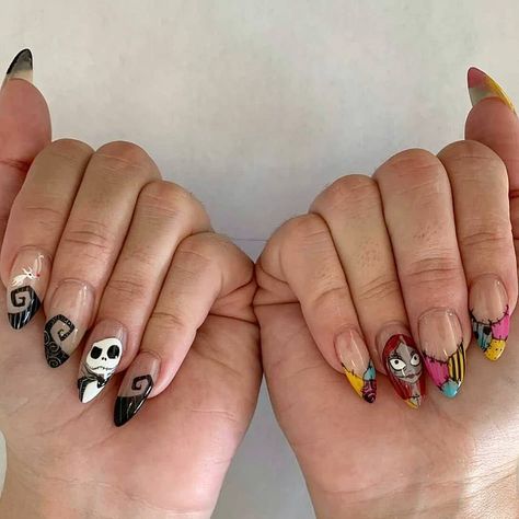 Spooky Halloween Nails Nightmare Before Christmas, Jack And Sally Acrylic Nails, Jack Sally Nails, Jack Skellington Nails Acrylic Short, Halloween Nails Jack And Sally, Jack Skellington And Sally Nails, Jack Halloween Nails, Jack Nails Nightmare Before Christmas, Tnbc Nails