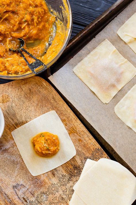 Vegan Pumpkin Ravioli, Vegan Sweet Potato Ravioli, Vegan Wontons, Wonton Ravioli, Butter Sage Sauce, Wonton Wrapper Recipes, Brown Butter Sage, Brown Butter Sage Sauce, Sage Sauce