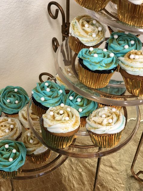 teal and gold birthday cup cakes Teal 40th Birthday Party, Teal And Gold Birthday Party Decoration, Turquoise Birthday Party Ideas, Teal And Gold Party, Teal Birthday Party Ideas, Teal And Gold Birthday, Teal Party Decorations, Teal And Gold Wedding, 50th Birthday Cake For Women