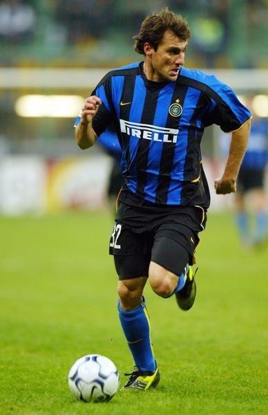 Christian Vieri Inter Milan Christian Vieri, Football Legends, Chicago Pd, Vintage Football, Inter Milan, Football League, First World, Football Players, All Star