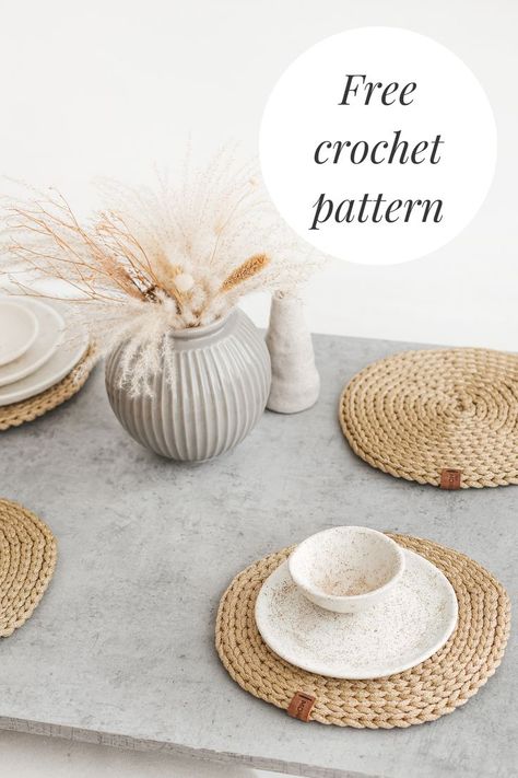 Free Crochet Patterns Placemats, Chunky Crochet Placemat, Crochet Placemat And Coaster Set Free Pattern, Circle Crochet Placemat Pattern, Modern Placemats Crochet, Crochet Circle Placemats Free Pattern, Placemats Crochet Patterns, Crochet Plate Coaster, Free Crochet Patterns For Placemats