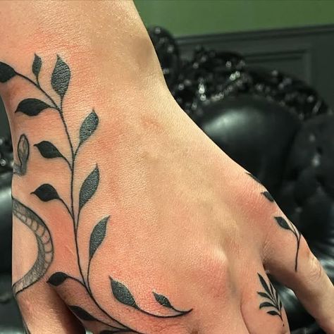 Jesse Hill on Instagram: "Some hand/finger tattoos that someone else did not me because I don’t do those @_courtneycummings_ #handtattoo #handtattoos #alaskatattooartist" Hand Finger Tattoos, Alaska Tattoo, Hand And Finger Tattoos, Hand Finger, Not Me, Finger Tattoos, Hand Tattoos, Tattoos, On Instagram