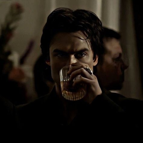 Damon From Vampire Diaries, Ian Somerhalder Aesthetic, Damon Salvatore Aesthetic, Damon Salvatore Vampire, The Vampire Diaries Damon, Tvd Damon, Ian Somerhalder Vampire Diaries, Damon Salvatore Vampire Diaries, Damon And Stefan