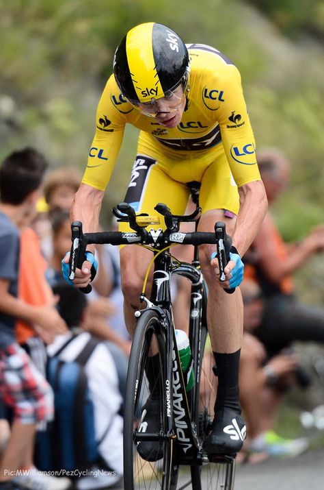 Chris Froome Chris Froome Cycling, Cycling Men, Racing Cyclist, Cycling Pictures, Chris Froome, Yellow Jersey, Cycling Photography, Bicycle Sport, Biker Men