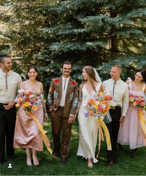 Colorful Bride And Groom, Funky Fall Wedding, Casual Bride And Groom, Wildflower Wedding Theme, Casual Bride, 1970s Wedding, Joshua Tree Wedding, Garden Wedding Reception, Eclectic Wedding