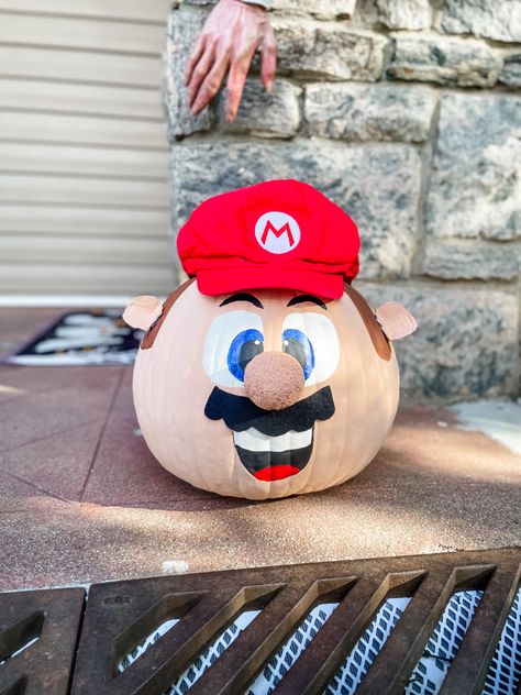 Mario Pumpkin Painting Ideas, Mario Pumpkin Decorating, Mario Kart Pumpkin, Super Mario Pumpkin, Mario Pumpkin, Pumpkin Painting Ideas, Painted Pumpkin, Mario Nintendo, Faux Pumpkins