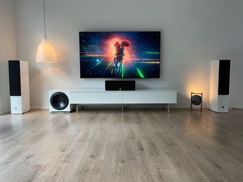 Tv Speakers Living Room Wall, Subwoofer Living Room, Tv Speakers Living Room, Living Room Speakers, Hifi Room, Tv Stand Modern, Tv Setup, Living Room Lighting Design, Lounge Room Styling