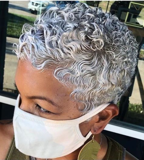 Hair Clours, Edgy Hairstyles, Black Hair Short Cuts, Grey Curly Hair, Tapered Natural Hair, Hair 101, Short Silver Hair, Natural Hair Cuts, Gorgeous Gray Hair