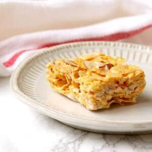 Cornflake Squares, Cornflake Cake, Marshmallow Squares, Marshmallow Cereal, Cereal Bar, Cake Bars, 9x13 Baking Dish, Cereal Recipes, Sliced Almonds