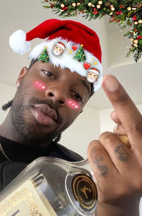 Brent Faiyaz Christmas Pfp, Brent Faiyaz Instagram Story, Funny Brent Faiyaz Pics, Brent Faiyaz Hello Kitty, Brent Faiyaz Funny, Brent Pfp, Nuwo Logo Brent Faiyaz, Brent Faiyaz Pfp, Brent Faiyaz Outfits