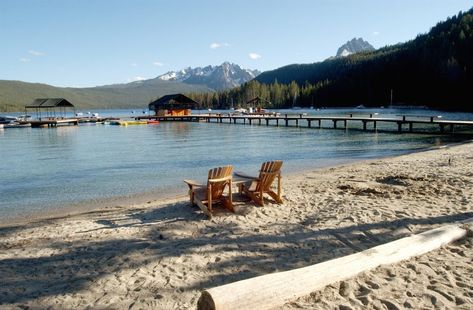 Redfish Lake Idaho, Stanley Idaho, Explore Idaho, Lake Activities, Sawtooth Mountains, Idaho Travel, Cross Country Trip, Lake Lodge, Family Vacation Destinations