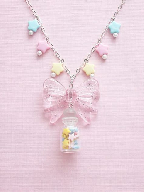 Imagem de kawaii, stars, and necklace Kawaii Necklace, Yume Kawaii, Pastel Kawaii, Kawaii Things, Yami Kawaii, Kawaii Jewelry, Pastel Fashion, Kawaii Accessories, Kawaii Style