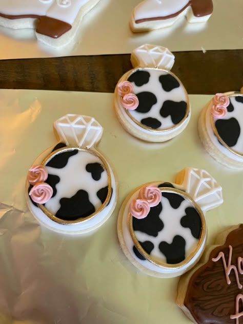 Cow Themed Bridal Party, Holy Cow Bridal Shower Theme, Cowgirl Bridal Shower Cookies, Holy Cow Shes Getting Married, Western Engagement Party Ideas, Bridal Shower Cow Theme, Pink Cowgirl Bridal Shower Ideas, Cow Bridal Shower Themes, Bridal Shower Western Theme