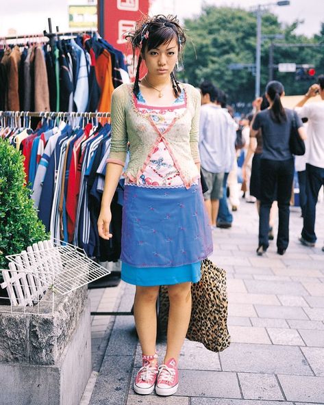 90s Harajuku Fashion, Japanese 90s Fashion, 90s Japan Fashion, Fruits Fashion, 90s Japanese Fashion, Harajuku Street Style, Fruits Magazine, Japanese Fashion Magazine, Harajuku Fashion Street