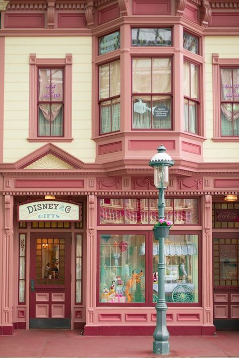 Disneyland Travel, Wallpaper Estetika, Storefront Design, Disneyland Trip, Tokyo Disneyland, Pastel Pink Aesthetic, Disney Aesthetic, Photo Wall Collage, Happiest Place On Earth