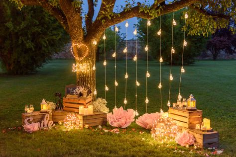 Photo booth di un matrimonio boho chic Dream Garden Backyards, Photo Booth Ideas, Backyard Covered Patios, Booth Wedding, Photos Booth, Diy Photo Booth, Booth Ideas, Photo Booth Backdrop, Rustic Chic Wedding