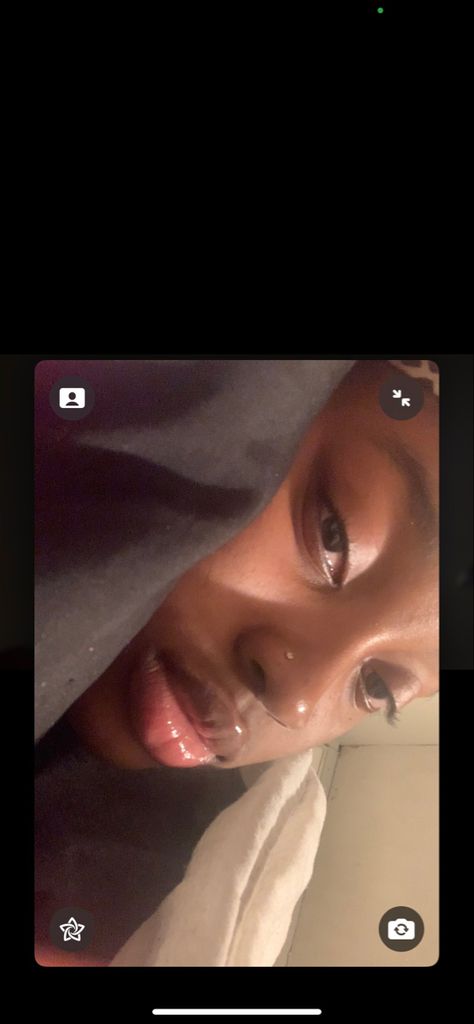 #facetime #ft #picture #blackgirl Facetime With Girlfriend, Facetime Snap, Facetime Girlfriend, Face Time Call Pics, Facetime Screenshots, On Facetime With Bae, Fake Facetime Call, Couple On Facetime, Facetime With Boyfriend