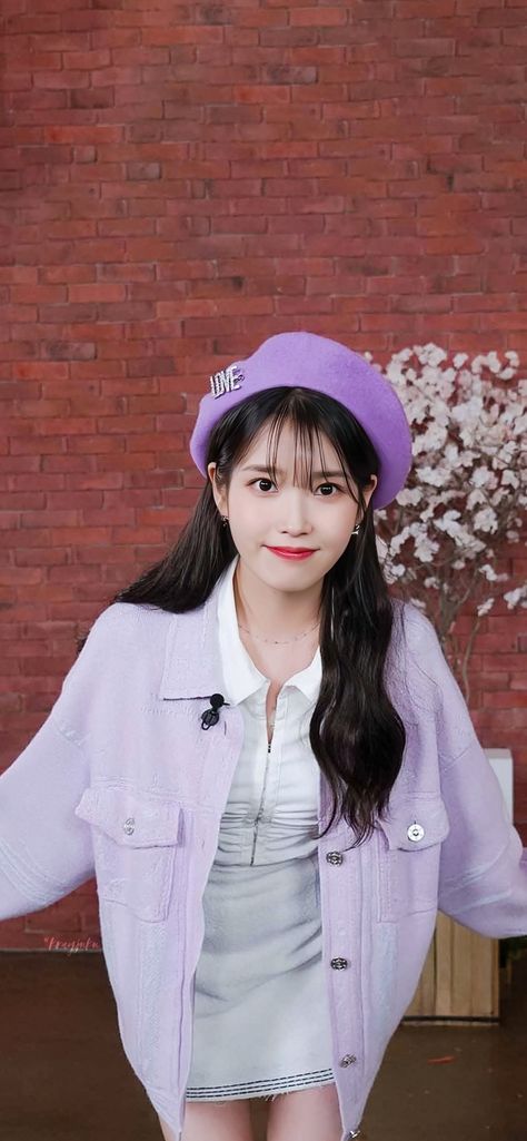 Iu Dress, Middle School Hairstyles, Actress Wallpaper, K Fashion, Iu Fashion, Korean Artist, Korean Actresses, Celebrity Makeup, Korean Celebrities