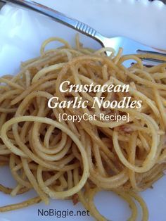 Garlic Noodles Recipe, Garlic Noodles, Copycat Restaurant Recipes, Noodles Recipe, Copycat Recipe, Noodle Dishes, Noodle Recipes, Asian Cooking, Restaurant Recipes