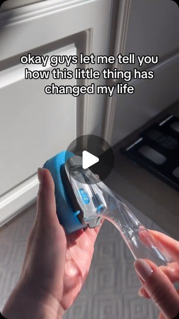 Anastasia Ver on Instagram: "This little thing has changed my life. All need to do is fill it up with soap and vinegar and you’re good to go.
#c#cleaningtipc#cleaningtricksc#cleaning tiktokc#cleaningcompanys#showers#sho
wercleaning" Easy Shower Cleaning, Shower Magic Cleaner, Cleaning Hacks Walls, Wash Walls Solution, Home Cleaning And Organizing, Clean Hacks Tips And Tricks, Dupray Steam Cleaner Hacks, Washing Walls Cleaning Solution, Wall Cleaning Solution Diy