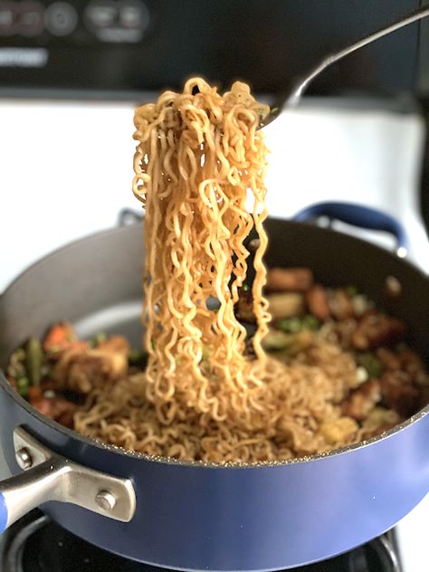 Fancy Ramen Noodles, Fancy Ramen, Mr Noodles, 1 Billion Dollars, How To Make Ramen, Pasta Meals, Chicken And Veggies, Billion Dollars, Low Sodium Soy Sauce