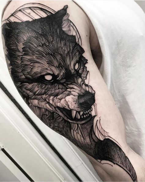 Blackwork wolf tattoo Werewolf Tattoo, Fenrir Tattoo, Wolf Tattoos Men, Amazing Tattoo Ideas, Dragon Wolf, Tiger Dragon, Nordic Tattoo, Wolf Tattoo Design, Wolf Tattoos