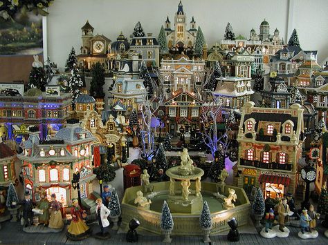 Fountain Plaza by Mastery of Maps, via Flickr Dickens Village Display, Department 56 Christmas Village, Dept 56 Dickens Village, Christmas Tree Village, Lemax Christmas Village, Christmas Village Sets, Lemax Christmas, Diy Christmas Village, Christmas In The City