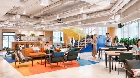 160 Varick St - Coworking Office Space in Soho | WeWork Language Assessment, Custom Reception Desk, Luxury Office Furniture, Coworking Office Space, Modular Office Furniture, Collaborative Workspace, Modular Office, Coworking Office, Cambridge English