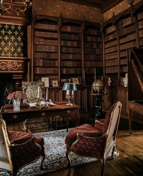 Old Castle Library, Royal Study Room Aesthetic, Old Study Room Aesthetic, Antique Study Room, 1800 House Aesthetic, 1900s Library, Victorian Library Room, Old Office Aesthetic, Old Study Room