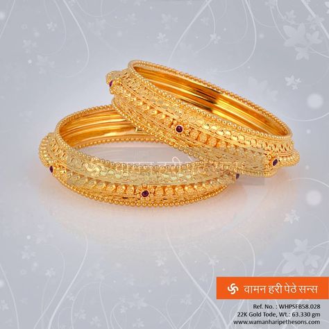 Astonishing gold tode which will always complement your beauty. Tode Bangles Gold, Malabar Jewellery, Gold Kangan, 22k Gold Bangles, Kids Gold Jewelry, Bangle Design, Gold Bracelet Simple, Brides Basket, Bridal Necklace Designs