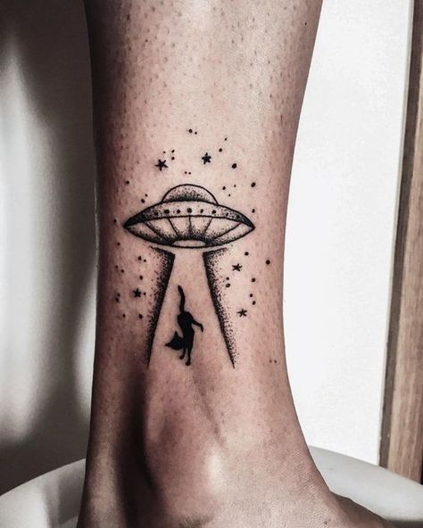 Tattoo Ideas For Men Inner Ankle Tattoos, Back Of Ankle Tattoo, Ankle Foot Tattoo, Ankle Band Tattoo, Ankle Tattoo Men, Cute Ankle Tattoos, Toe Tattoos, Ankle Tat, Plant Styling