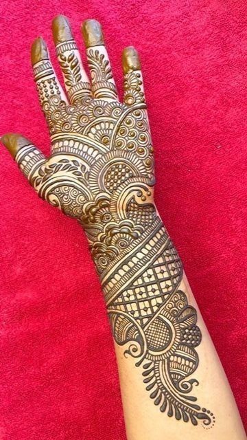 Back Hand Mahendiii Design, Frant Mehandi Designs Simple, Mehendi Designs Fingers, Mahendiii Design Simple, Mahendiii Design, Mehndi Designs Traditional, Minimalist Mehendi Designs, Minimalist Mehendi, Cone Designs