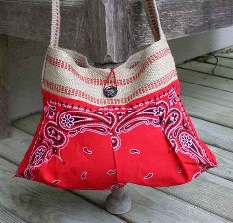 Bandana Purse | 14 DIY Bandana Design Projects, see more at https://diyprojects.com/14-diy-bandana-design-ideas Bandana Bags, Bandana Purse, Fundraisers Ideas, Diy Bandana, Bandana Ideas, Bandana Crafts, Bandanas Diy, Sewing Garments, Bandana Design