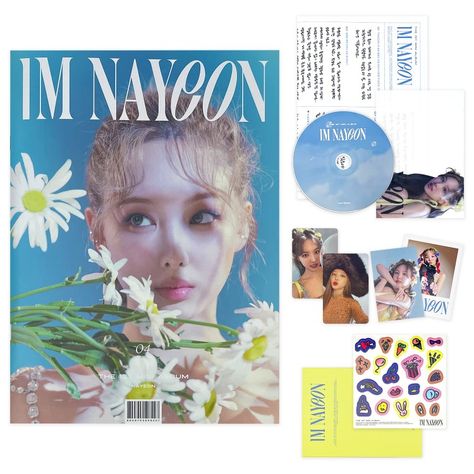 Photocard Mockup, Im Nayeon Pop, Interview Poster, Nayeon Pop, Nen Fam, Polaroid Template, Photocard Holder, Kpop Album, Heart Songs