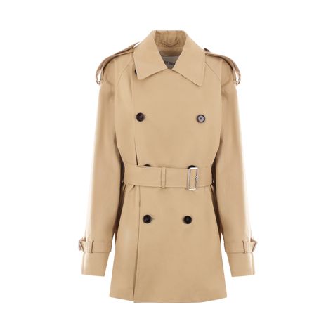 Burberry trench coat street style