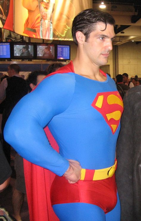 Superman Superman Actors, Superman Hero, Comic Superheroes, Superman Film, Superman Cosplay, Superman Pictures, Superman Gifts, Superman X, Superman Costumes