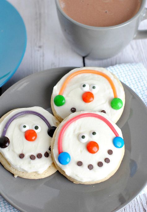 Winter Biscuits, Snowman Bingo, Easy Christmas Cookies Decorating, Christmas Sugar Cookies Easy, Christmas Breads, Christmas Cookies Kids, Simple Baking, Cute Christmas Cookies, January Blues