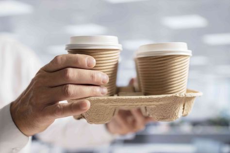 Discover the untapped potential of cardboard drink holders. Use them as organizers, gardening tools, art project materials, snack plates, and more. Businessman Office, Disposable Coffee Cups, Drink Carrier, Coffee Holder, Dish Detergent, Outdoor Dinner, Coffee Service, Office Coffee, Snack Plate