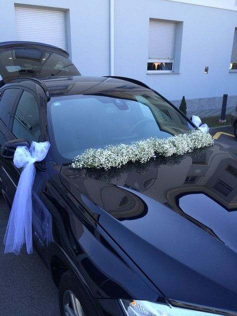 Wedding Car Deco Simple, Wedding Car Ideas, Car Wedding Decoration, Car Decorations For Wedding, Wedding Car Decor, Wedding Car Deco, Green Wedding Decorations, Nikah Decor, Gypsophila Wedding