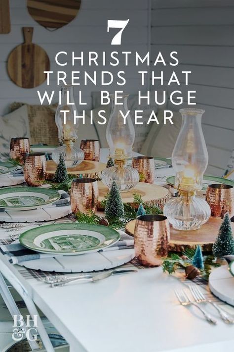 Christmas Table Decorations Centerpiece, Skirts Ideas, Christmas Decor Trends, Text Story, Christmas Themes Decorations, Christmas Style, Boho Christmas, Christmas Tablescapes, Christmas Trends