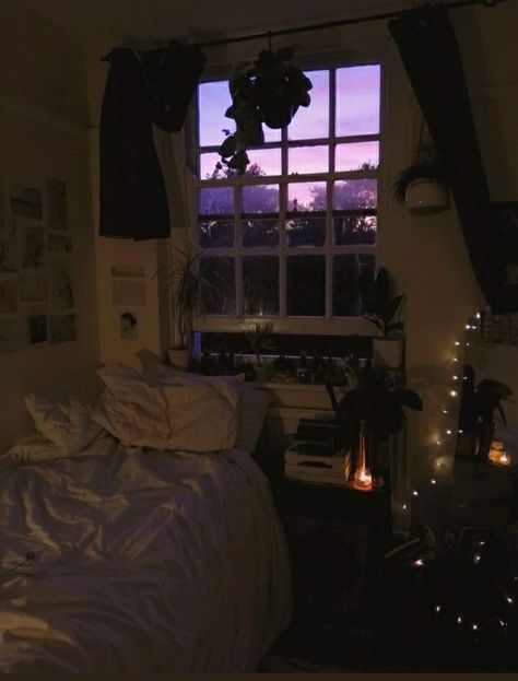 Room Aesthetic Ideas Dark, Dark Small Bedroom Aesthetic, Aesthetic Rooms Dark, Dark Aesthetic Bedroom Ideas Minimalist, Gloomy Room Aesthetic, Cozy Aesthetic Bedroom Dark, Twilightcore Room, Extremely Small Bedroom Ideas Cozy, Dim Lit Room